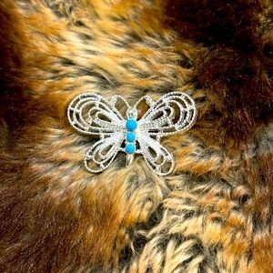 GERRY’S Beautiful Silver Butterfly Broach w 3 turquoise beds 2 1/4 X 1 1/2